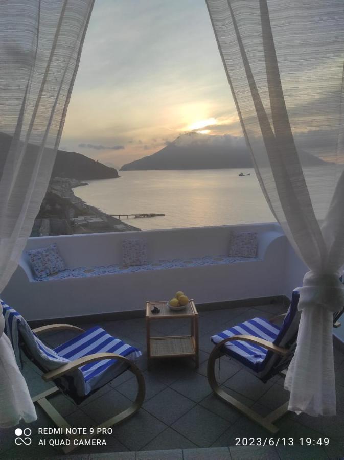Appartamento Rocche Rosse Acquacalda Exterior photo