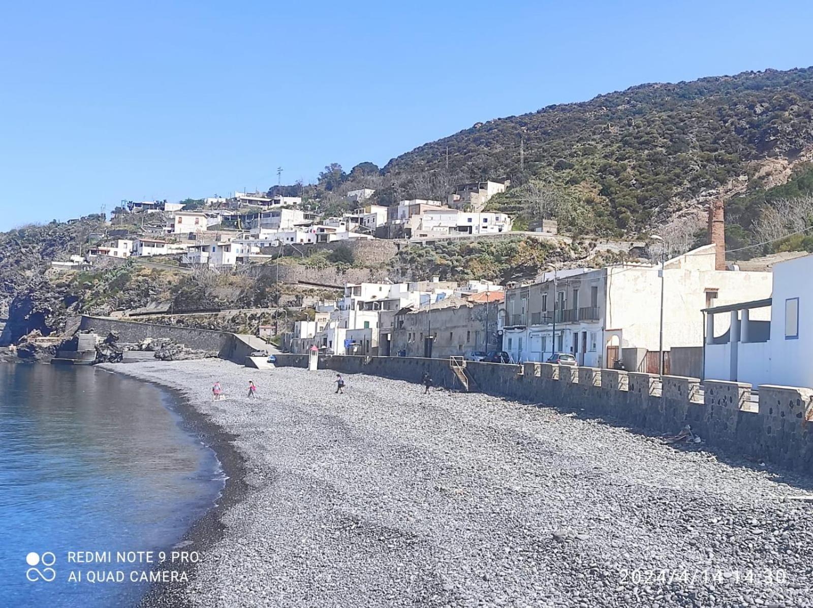 Appartamento Rocche Rosse Acquacalda Exterior photo
