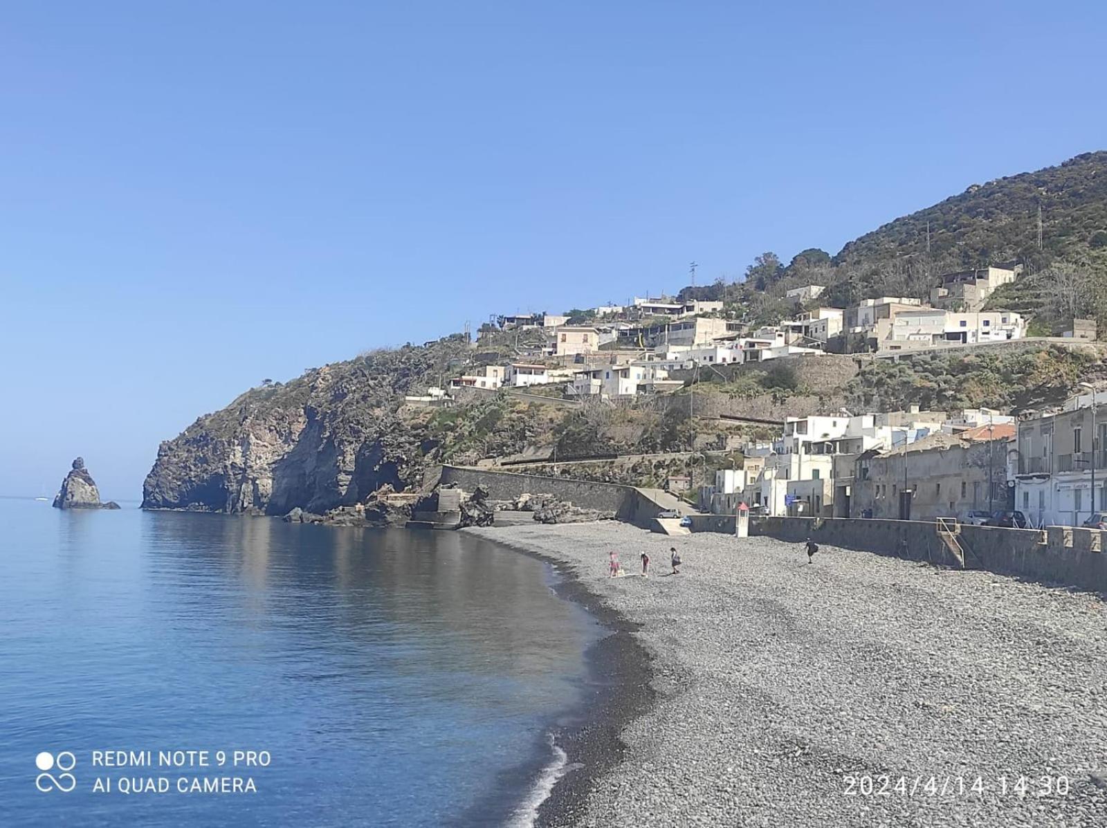 Appartamento Rocche Rosse Acquacalda Exterior photo