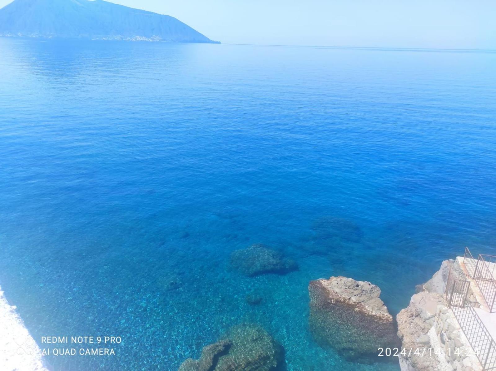 Appartamento Rocche Rosse Acquacalda Exterior photo